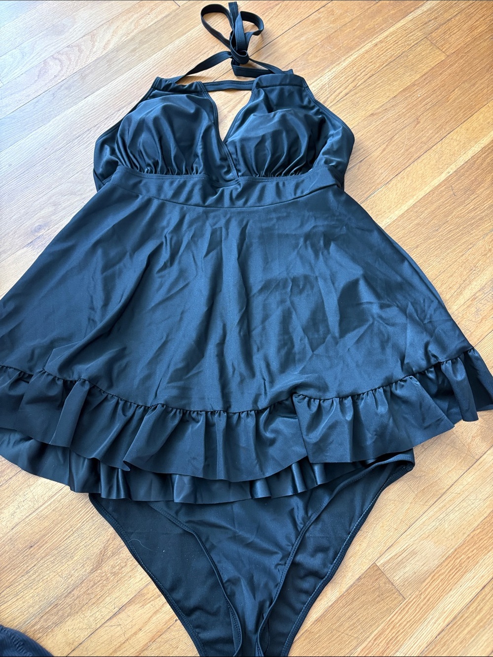 Classic Black Ruffle Halter two-Piece tankini Swimsuit